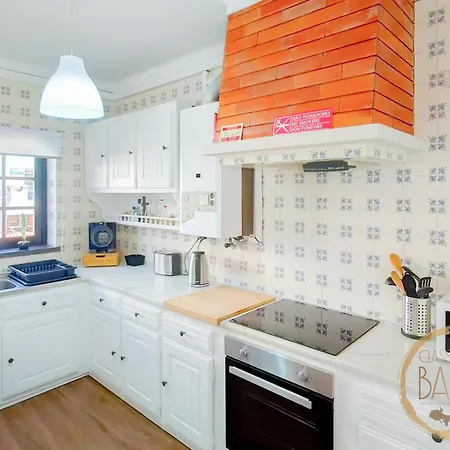 Classic Waves Hostal *