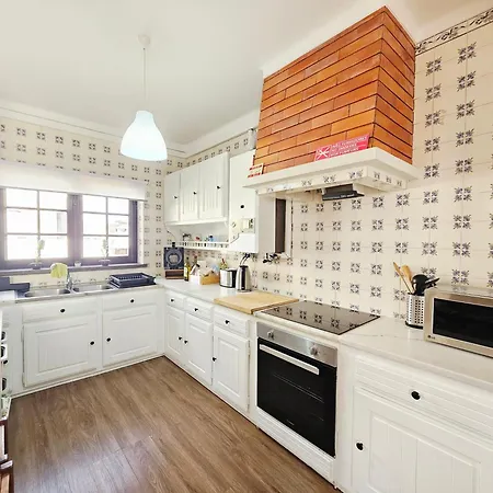 Albergue Classic Waves Baleal