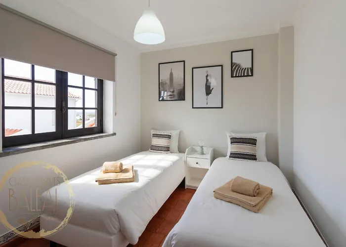 Albergue Classic Waves Baleal